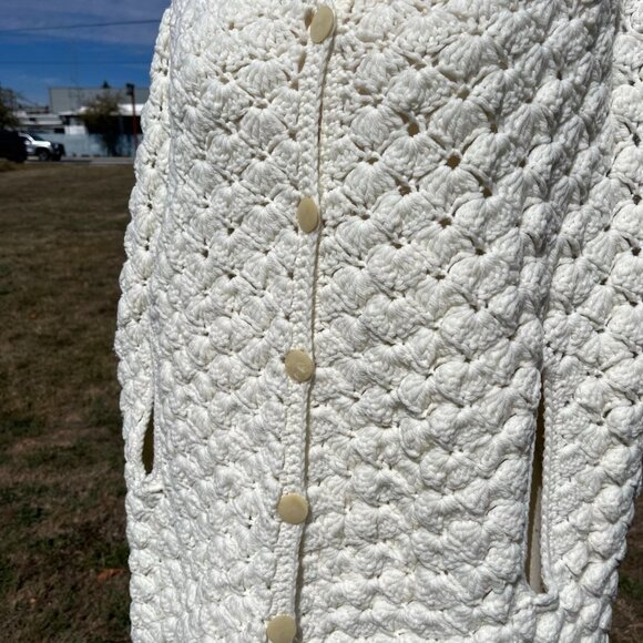 Vintage 70s White Crochet Handmade Pointelle Knit Cape Poncho Cottagecore Boho - Picture 6 of 6